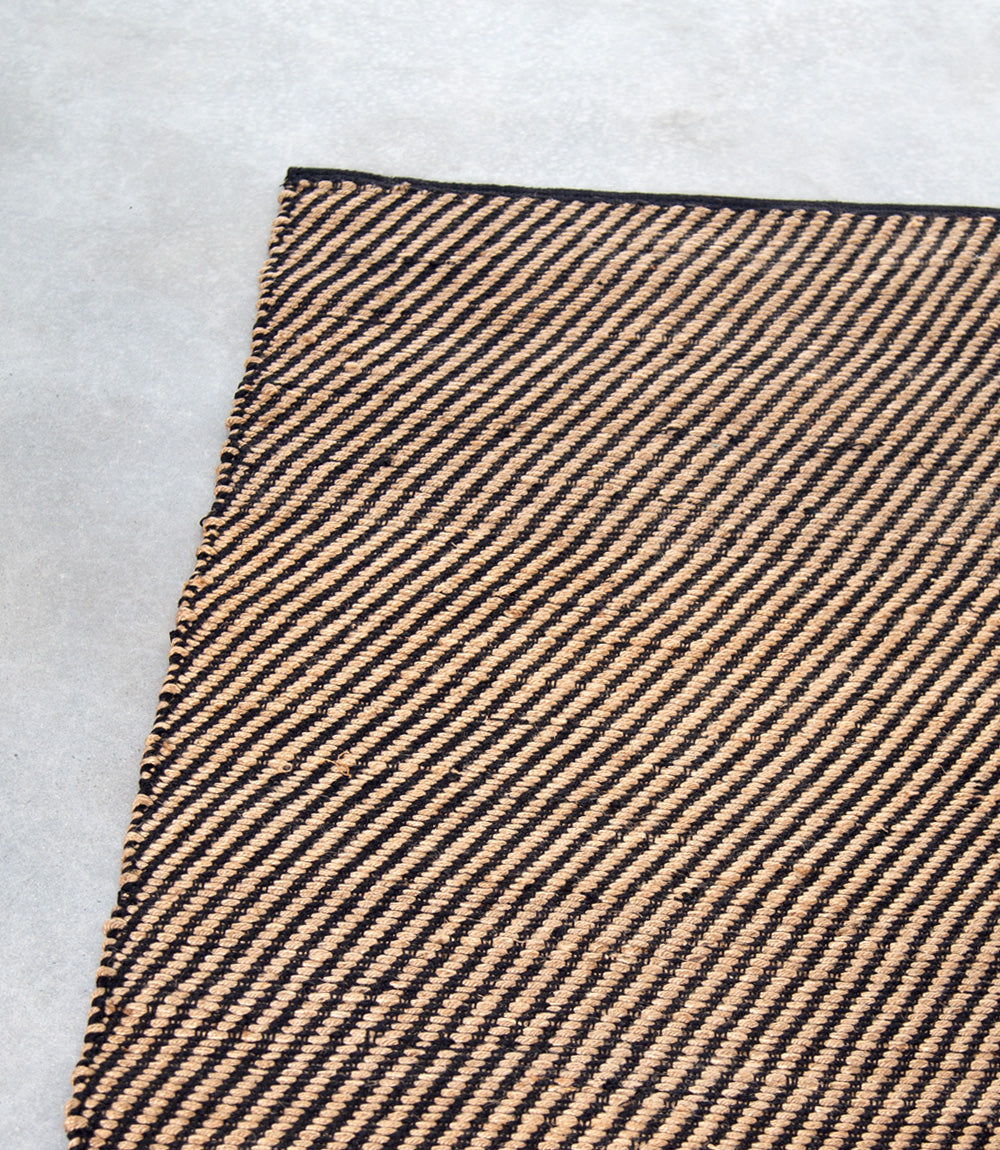 Jute and Cotton Thread Mat, Natural and Black, Diagonal Stripe Pattern, 60x90cm