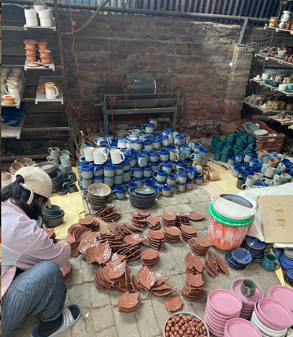 Earthenware - Condiment Container