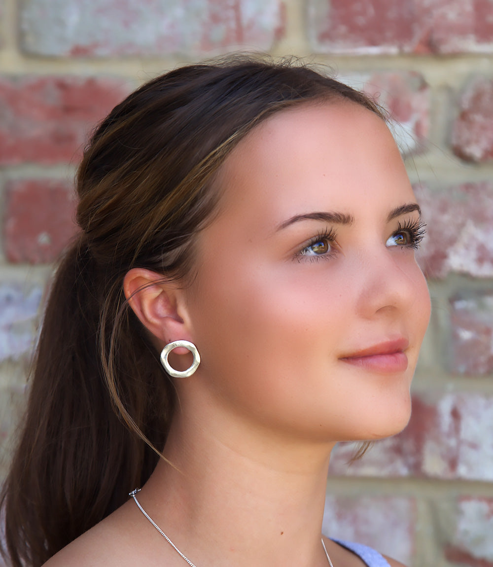 Deco- Organic Stud Earrings - Silver