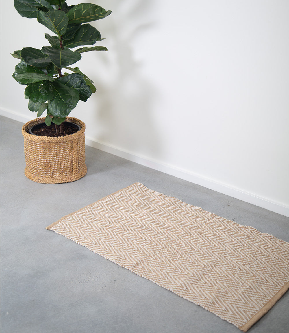 Jute and Cotton Thread Mat, Natural, Wavey Zig Zag Pattern, 60x90cm