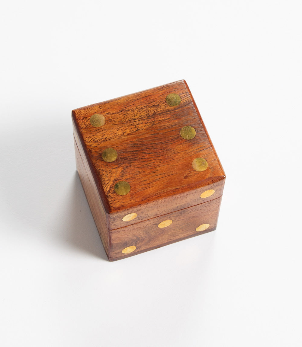 Sheesham Wood Dice Box with Brass Inlay Work, 5 Dice.
