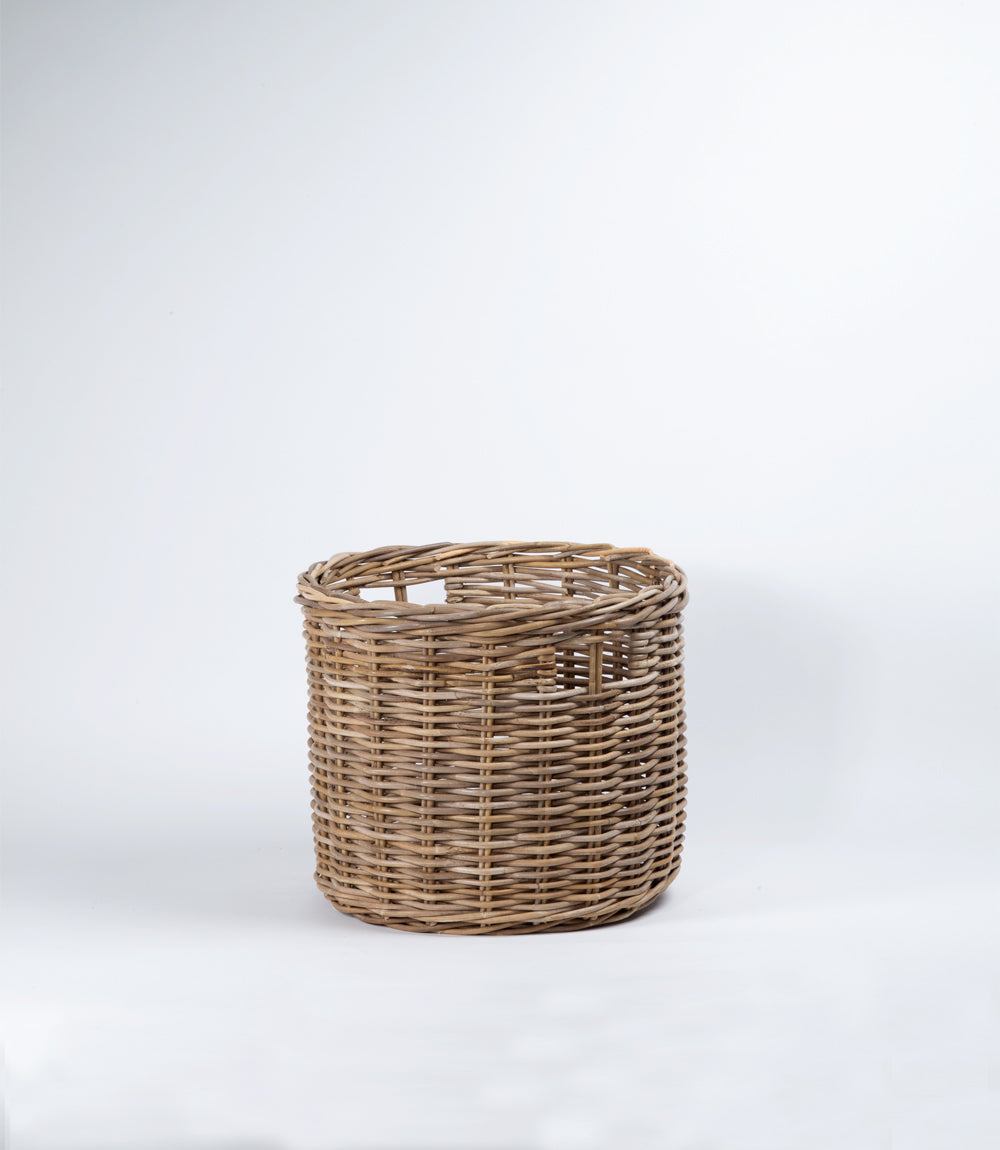 Kubu rattan basket.