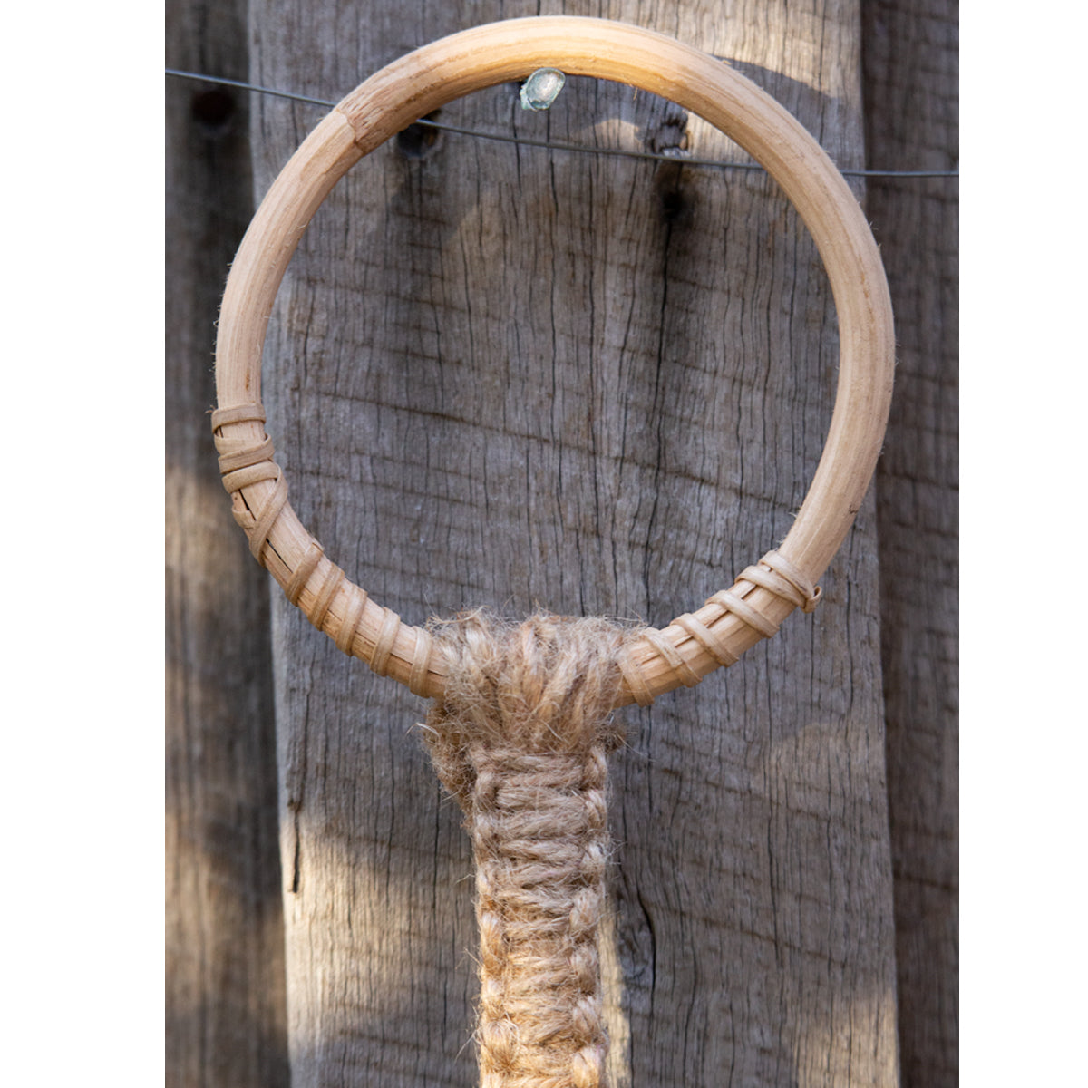 Macrame pot hanger jute