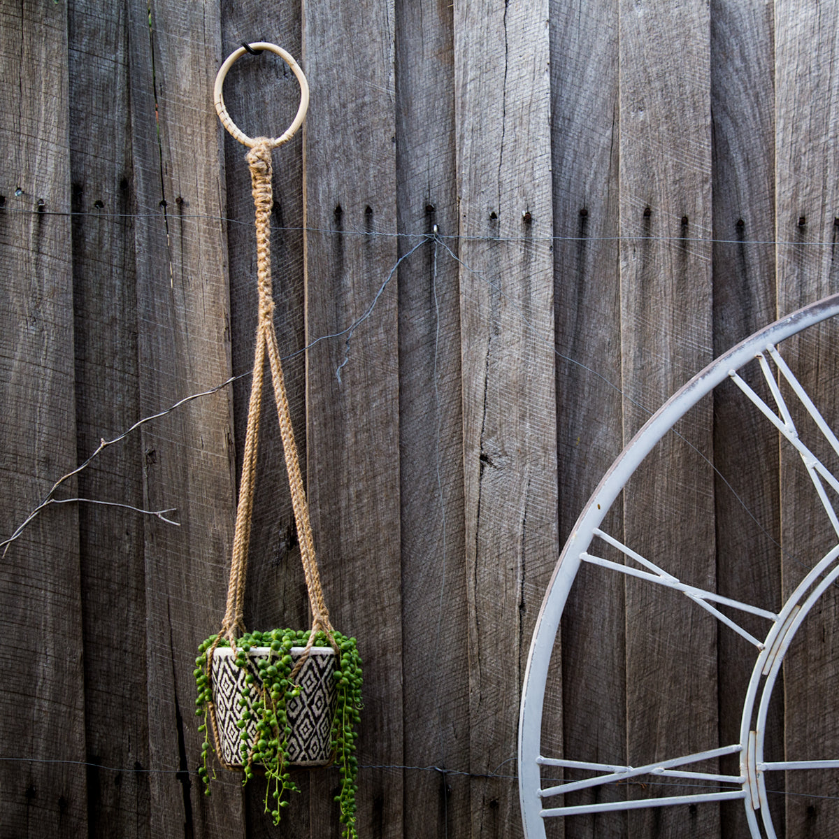 Macrame pot hanger jute