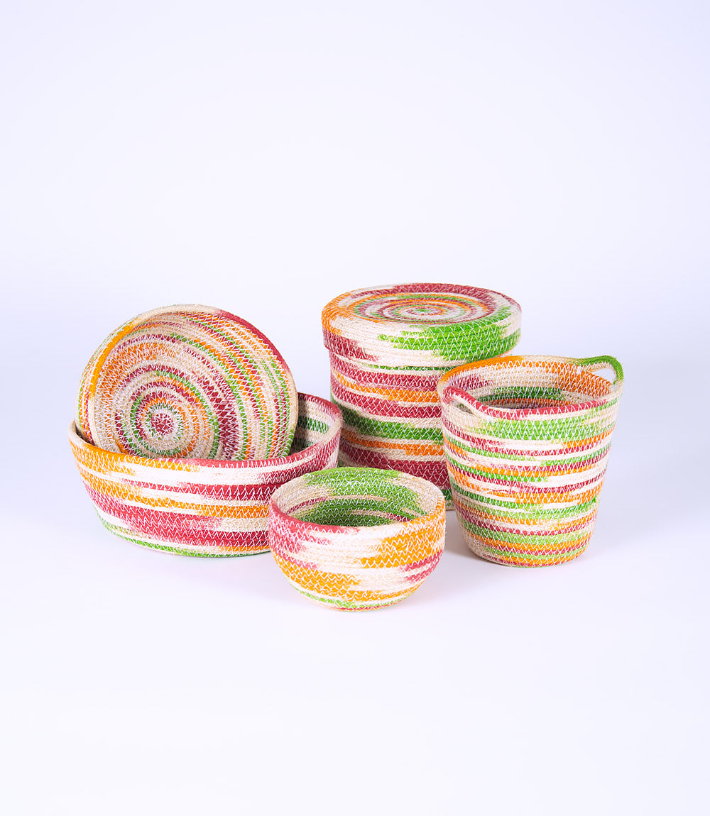 Colourful swirl bowl set