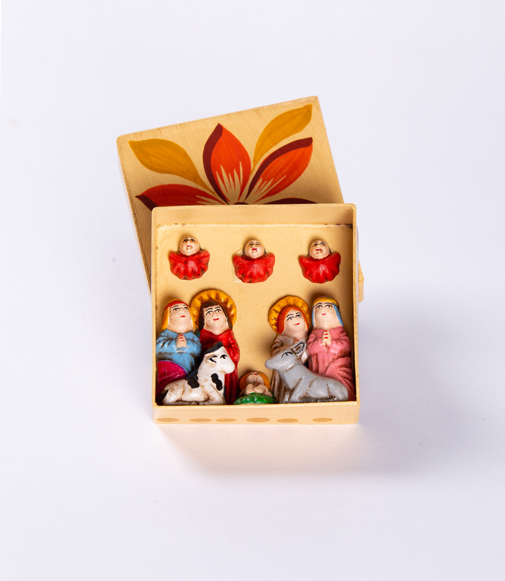 Nativity Diorama in a Small Box